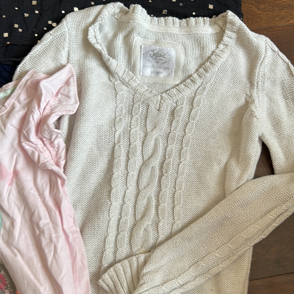 Assorted girls sz 12 lot of 16 items - Picture 5 of 8